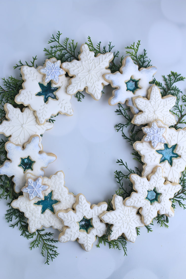Glowing Snowflake Wreath - Design Improvised